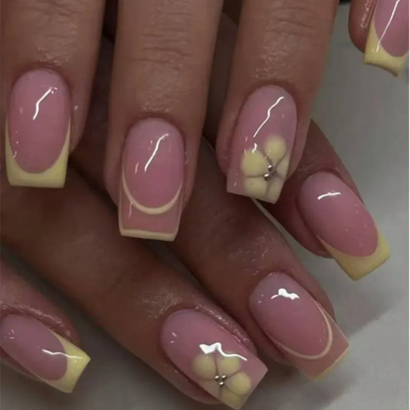 24Pcs Fairy White Flower Fake Nails Pink French Tip Press on Nails Short Square Wearable False Nail for Women Girls DIY Manicure