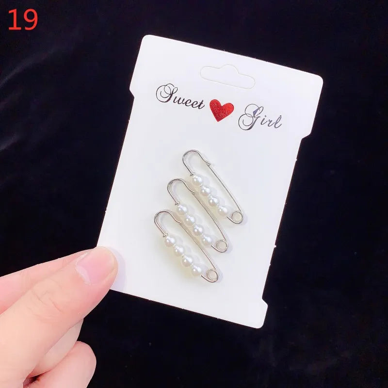 Pearl Brooches Set Waist Buckle Cardigan Jeans Button Brooch Pins Women Sweater Coat Anti Fall Pearls Clothes Pin Decoration